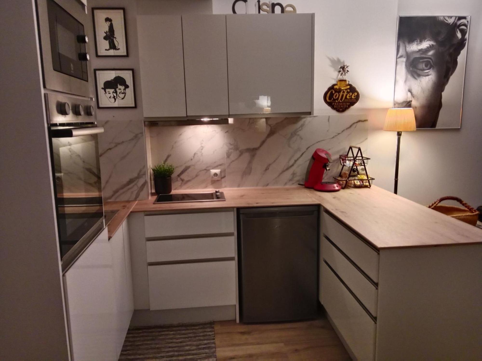 Suite Lay Zaragoza Bagian luar foto